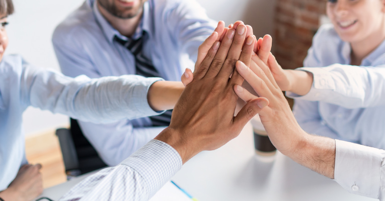 نصائح من الخبراء لإعادة الاندماج في العمل بعد فترة انقطاع